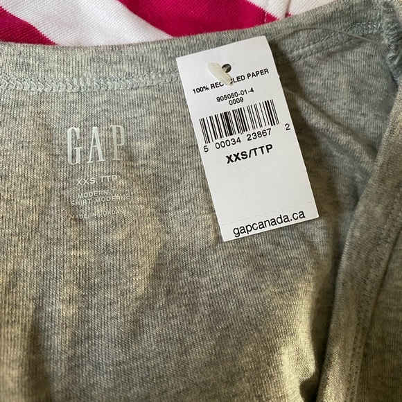 NWT Gap Grey V-neck Long Sleeve Shirt - Picture 7 of 7